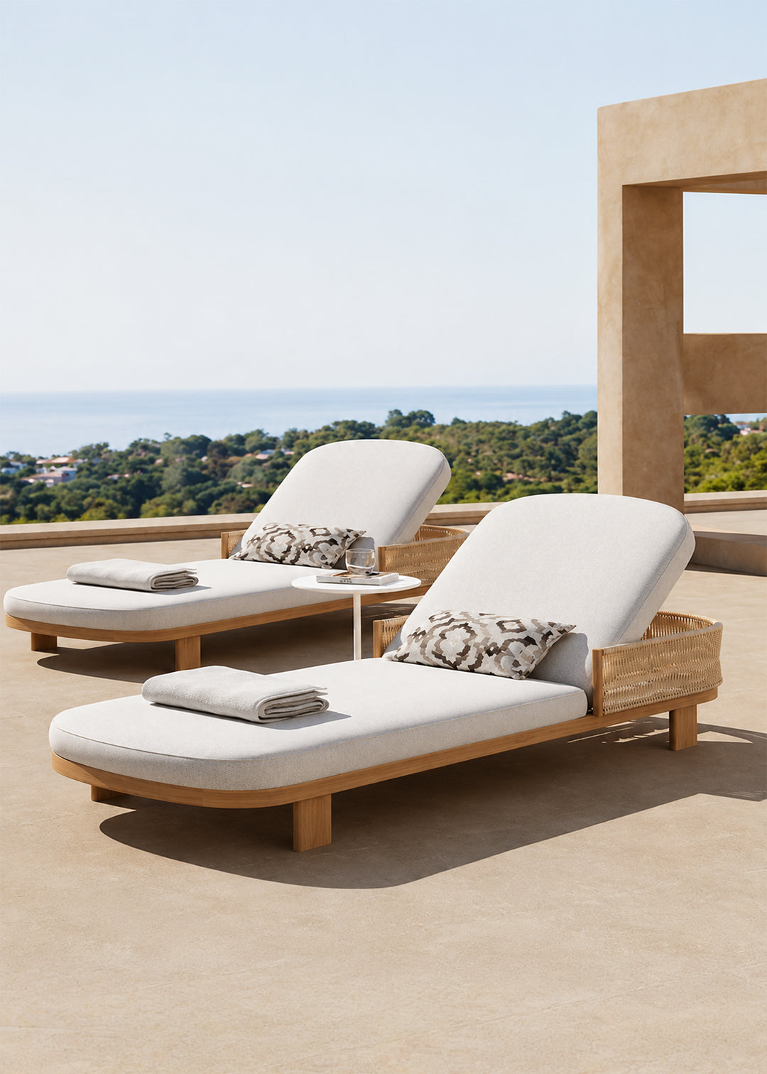 Luxury Outdoor Sun Lounger